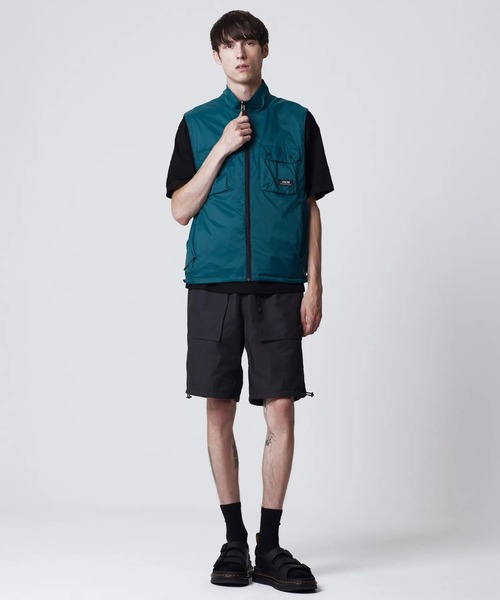 TAION（タイオン）の「【TAION(タイオン)】〈ユニセックス〉ノンダウン マウンテン リバーシブル Wジップ ベスト（ベスト・メンズ・グリーン系6/ブラック系その他/ブラック×パープル/スカイブルー系/ネイビー系9/ネイビー系5・L/S/M）」の3枚目の写真