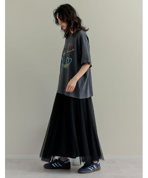 Re:EDIT（リエディ）の「[UVカット][接触冷感]オーバーサイズプラネットグラフィックTシャツ（Tシャツ/カットソー・レディース・ホワイト/チャコールグレー/ブラック・MEDIUM/LARGE）」の12枚目の写真