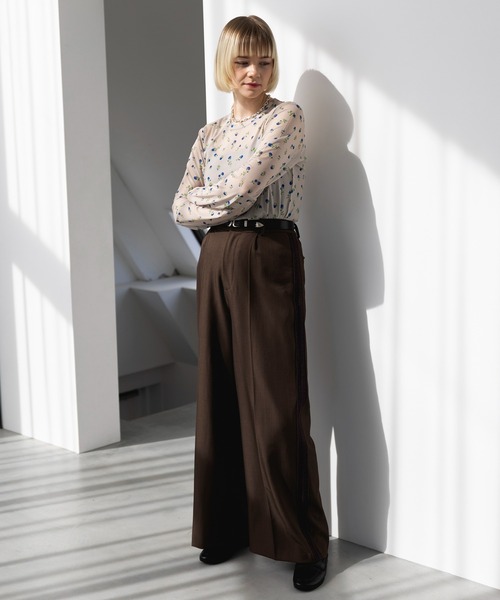 MAISON BREEZE reveur(メゾンブリーズレヴール)の「【MAISON BREEZE reveur】crew neck printed sheer tops クルーネックプリントシアートップス(Tシャツ/カットソー・レディース・ベージュ/ベージュ系その他2/ブラック系その他2/ブラック・FREE)」の8枚目の写真