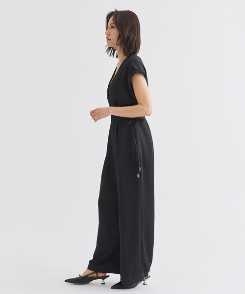 louren(ローレン )の「《ZOZOTOWN限定》【Louren/ローレン】side hole combinaison/サイドホールコンビネゾン/オールインワン(つなぎ/オールインワン・レディース・アイボリー/ブラック・SMALL/MEDIUM)」の4枚目の写真