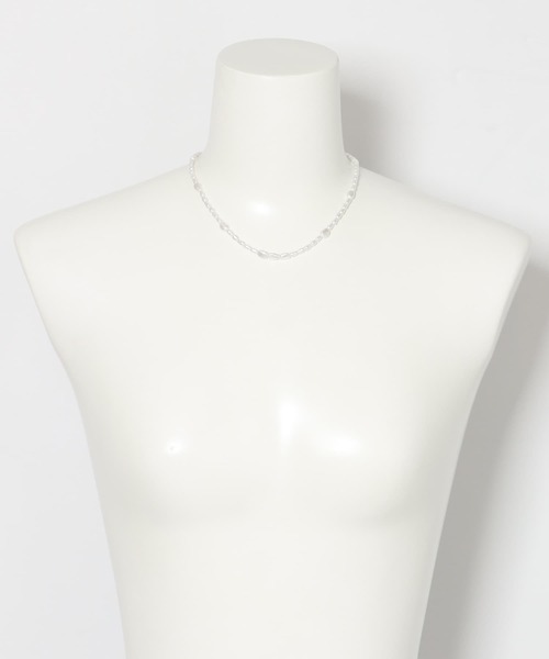 URBAN RESEARCH ROSSO WOMEN（アーバンリサーチ　ロッソ）の「ショートランダムパールネックレス（ネックレス・レディース・ホワイト・FREE）」の3枚目の写真