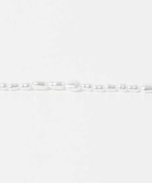 URBAN RESEARCH ROSSO WOMEN（アーバンリサーチ　ロッソ）の「ショートランダムパールネックレス（ネックレス・レディース・ホワイト・FREE）」の4枚目の写真