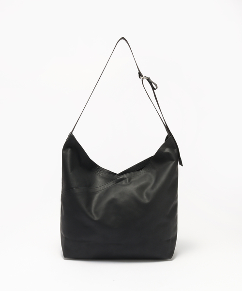 hobo(ホーボー)の「hobo/ホーボー AZUMA SHOULDER BAG M COW LEATHER(ショルダーバッグ・メンズ・ブラック・FREE)」の4枚目の写真