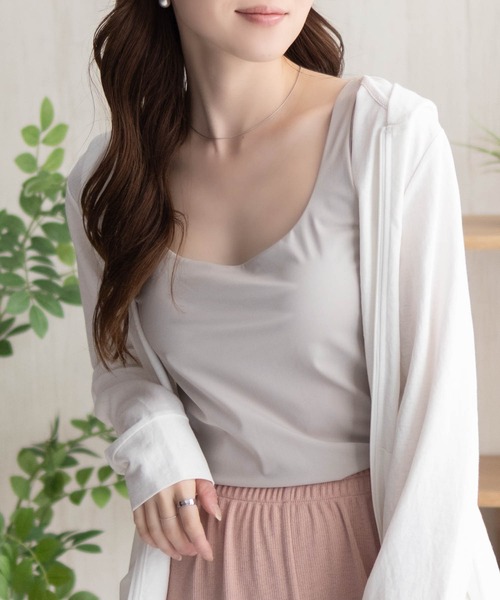 NAVY(ネイビー)の「NAVY カップ付きナイロンベア天スクエアタンク【抗菌防臭 ドライ加工】(タンクトップ・レディース・ベージュ/ホワイト/ブラック・M/S/L)」の3枚目の写真