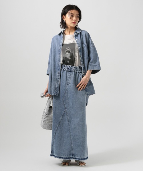 BAYFLOW（ベイフロー）の「フォトプリントワイドＴ（Tシャツ/カットソー・レディース・ラベンダー/ホワイト/グレイッシュベージュ/ブルー/オフホワイト・FREE）」の12枚目の写真