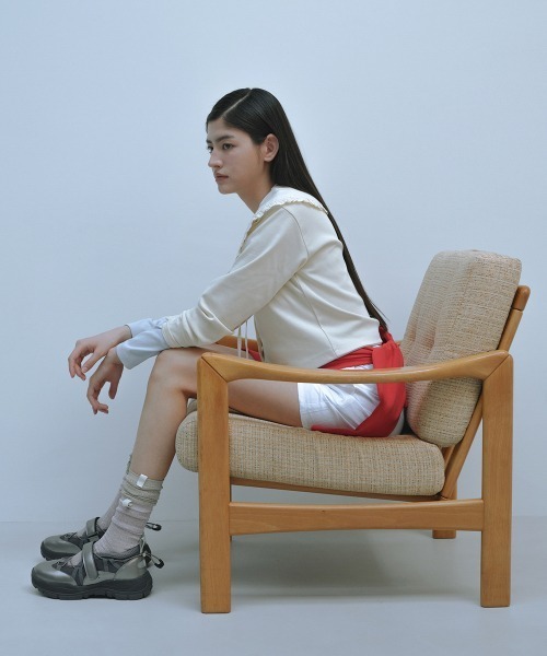 clor(クロル)の「COTTON ESSENTIAL CARDIGAN(カーディガン/ボレロ・レディース・アイボリー/オリーブ/グレー/レッド/スカイブルー/ブラック・S/M)」の11枚目の写真