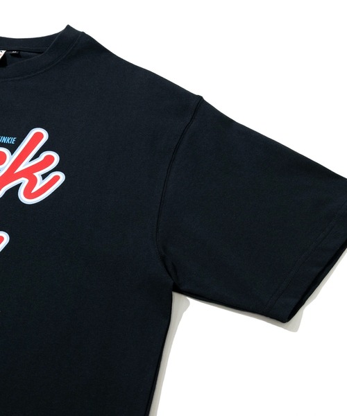go slow caravan（ゴースローキャラバン）の「Duckster/ダックスター　DS×ART JUNKIE コラボS/STEE《CALM DRAGON》（Tシャツ/カットソー・メンズ・ホワイト/パープル/ブラック・LARGE/MEDIUM/X-LARGE）」の8枚目の写真