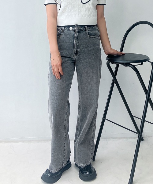 AS KNOW AS plus（アズノゥアズプラス）の「●ダブルボタンアレンジ ワイドストレートデニムパンツ（デニムパンツ・レディース・ブラック系その他/ブラック系/ブルー系その他/サックスブルー系・FREE）」の2枚目の写真