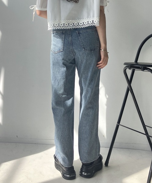 AS KNOW AS plus（アズノゥアズプラス）の「●ダブルボタンアレンジ ワイドストレートデニムパンツ（デニムパンツ・レディース・ブラック系その他/ブラック系/ブルー系その他/サックスブルー系・FREE）」の14枚目の写真