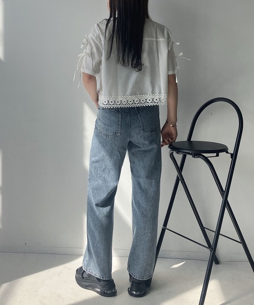 AS KNOW AS plus（アズノゥアズプラス）の「●ダブルボタンアレンジ ワイドストレートデニムパンツ（デニムパンツ・レディース・ブラック系その他/ブラック系/ブルー系その他/サックスブルー系・FREE）」の12枚目の写真