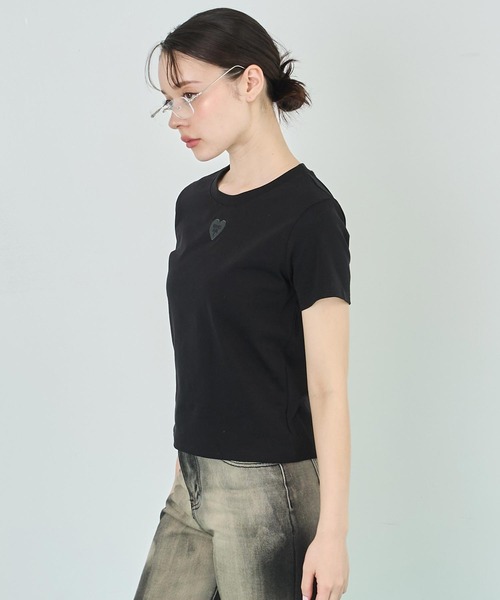 ANAP（アナップ）の「同色トーンハート刺繍Tシャツ（Tシャツ/カットソー・レディース・グレー/ブラック/ホワイト・FREE）」の15枚目の写真