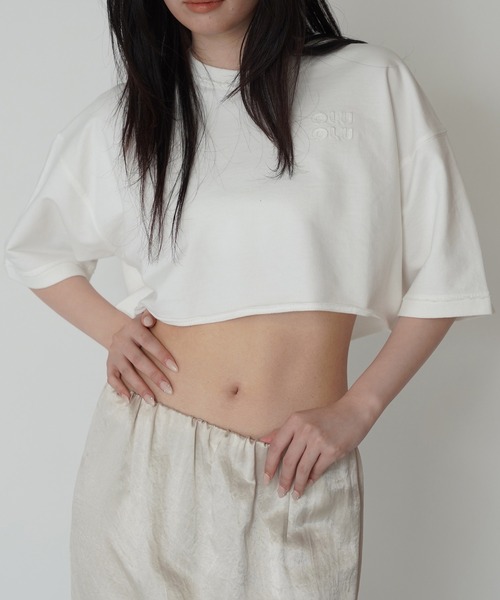 KINO THE KEI（キノザケイ）の「ロゴ刺繍 ボクシー TEE KINO THE KEI（Tシャツ/カットソー・レディース・グレー/ホワイト/ピンク・フリー）」の6枚目の写真