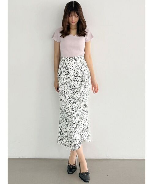 MERCURYDUO（マーキュリーデュオ）の「【WEB限定カラーあり】アシメタックナロースカート（スカート・レディース・ブラウン/ラベンダー/オフホワイト・SMALL/MEDIUM）」の17枚目の写真