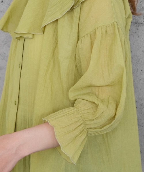 aquagarage（アクアガレージ）の「2wayラッフルフリル襟ブラウス（シャツ/ブラウス・レディース・オフホワイト/ブラック/グリーン系その他・M/L）」の6枚目の写真