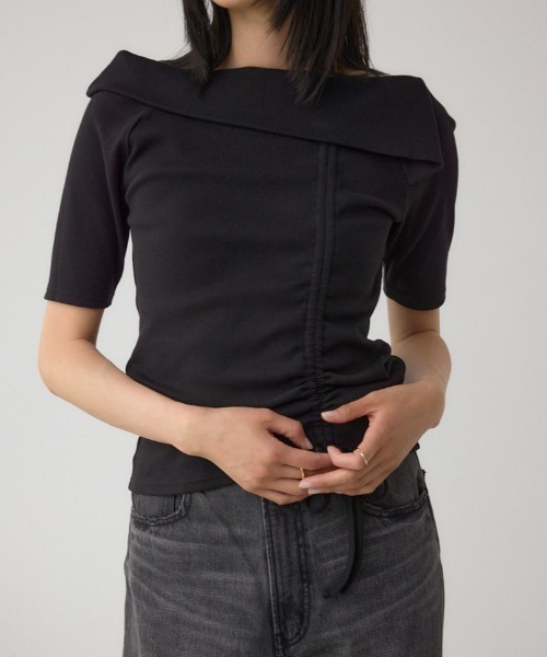 AZUL by moussy(アズールバイマウジー)の「スクエアネックドロストカットトップス(Tシャツ/カットソー・レディース・アイボリー/ブラック/チャコールグレー/レッド・FREE)」の1枚目の写真