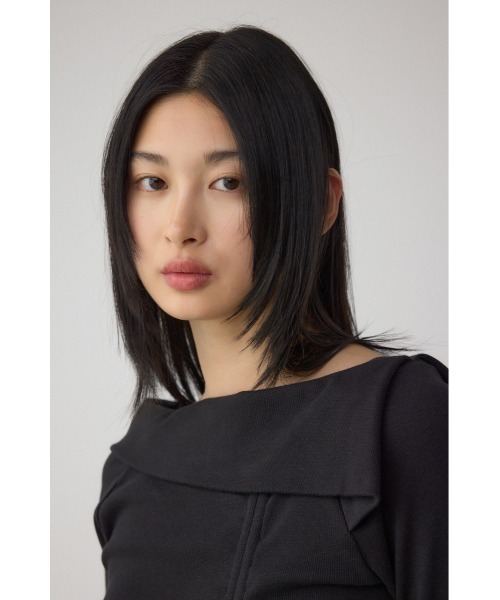 AZUL by moussy(アズールバイマウジー)の「スクエアネックドロストカットトップス(Tシャツ/カットソー・レディース・アイボリー/ブラック/チャコールグレー/レッド・FREE)」の14枚目の写真