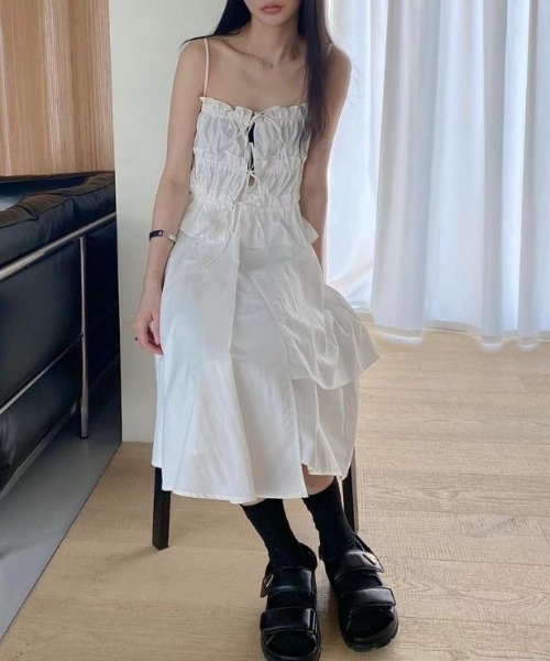 Vipoa（ヴィポア）の「アシンメトリールーズスカート（スカート・レディース・ホワイト/ブラック・FREE）」の5枚目の写真