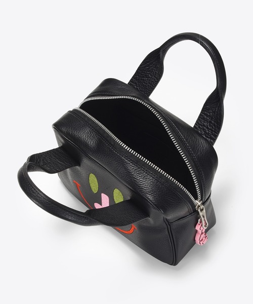 BIGOTRE(ビゴター)の「Carne Bollente×BIGOTRE BREAD Dickface 2(ハンドバッグ・レディース・ブラック・ONE SIZE)」の3枚目の写真