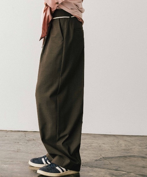 CREDONA(クレドナ)の「THE BARREL TROUSERS/バレルトラウザーズ(スラックス・レディース・ライトベージュ/ブラウン・0/1)」の21枚目の写真