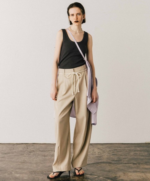 CREDONA(クレドナ)の「THE BARREL TROUSERS/バレルトラウザーズ(スラックス・レディース・ライトベージュ/ブラウン・0/1)」の9枚目の写真