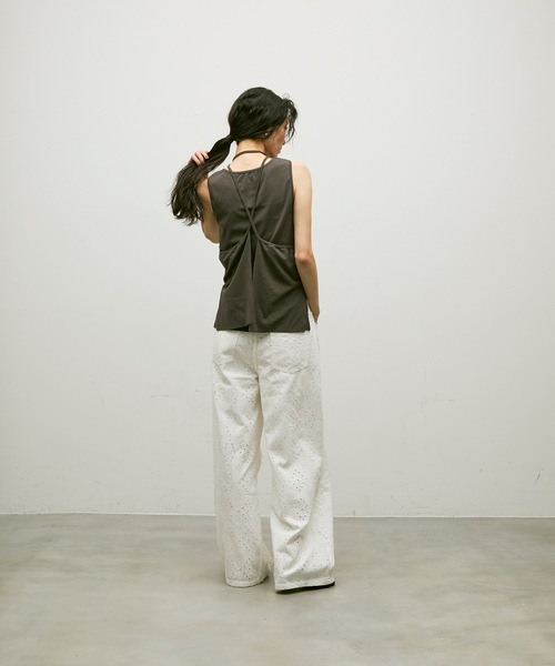 Lutim by u(ルチバイユー)の「Multi-way wrap design t shirt / マルチウェイラップデザインTシャツ(Tシャツ/カットソー・レディース・ナチュラル/チャコールグレー/ブルー・FREE)」の18枚目の写真