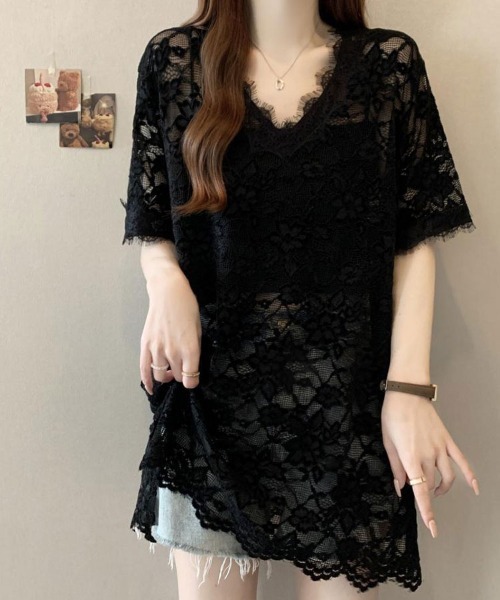 SallyLunn（サリーラン）の「Vネックレーストップス（シャツ/ブラウス・レディース・ブラック/ホワイト・LARGE/MEDIUM）」の8枚目の写真