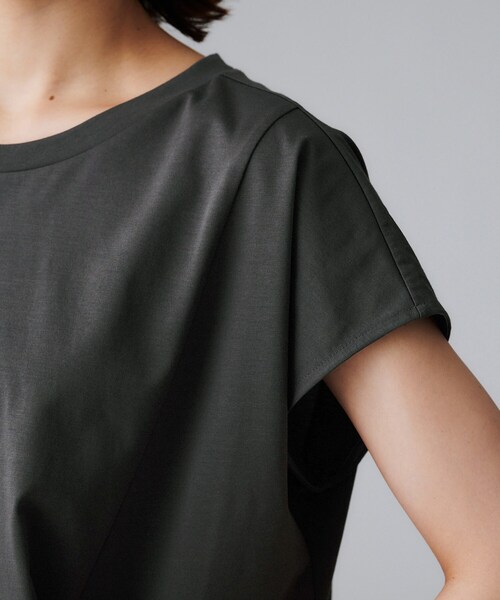 UNTITLED（アンタイトル）の「【洗える/Tシャツ】ツイストプルオーバー（Tシャツ/カットソー・レディース・オフホワイト/ボルドー/チャコールグレー・00/02/04/44/48/50）」の21枚目の写真