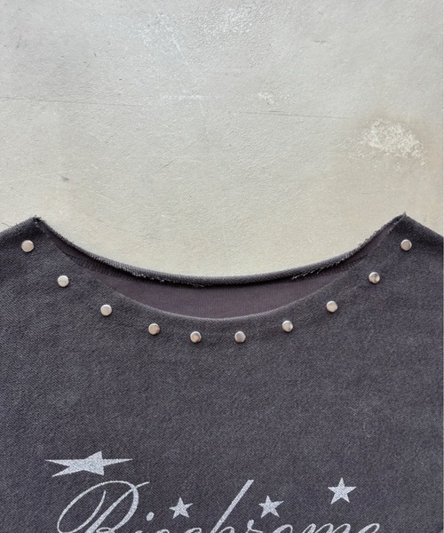 SHAGGIE（シャギー）の「【ViVi掲載】スタッズ付き2WAYオフショルスウェット（スウェット・レディース・レッド/チャコールグレー/ブラック・FREE）」の14枚目の写真