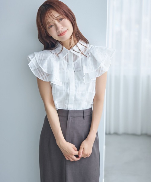 mysty woman（ミスティウーマン）の「シアーチェックブラウス 581422（シャツ/ブラウス・レディース・オフホワイト/ライトブルー/ブラック・FREE）」の2枚目の写真