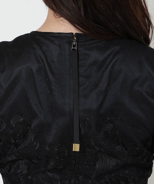 Rose Tiara(ローズティアラ)の「【美シルエット】ドットチュール刺繍ワンピース(ワンピース・レディース・キャメル/ブラック・38/40/42/46)」の22枚目の写真