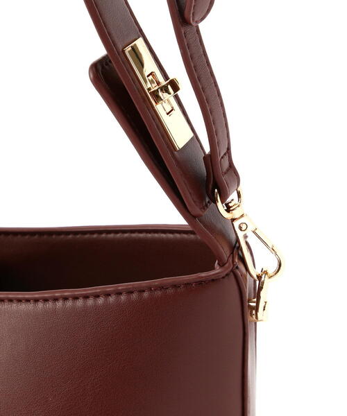 NATURAL BEAUTY BASIC(ナチュラルビューティーベーシック)の「◇マンハッタンワイドショルダーバッグ(ショルダーバッグ・レディース・ブラック/レッド・フリ-)」の10枚目の写真