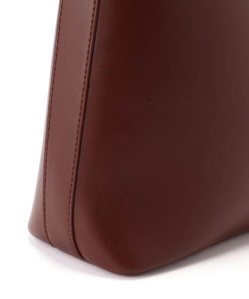 NATURAL BEAUTY BASIC(ナチュラルビューティーベーシック)の「◇マンハッタンワイドショルダーバッグ(ショルダーバッグ・レディース・ブラック/レッド・フリ-)」の7枚目の写真