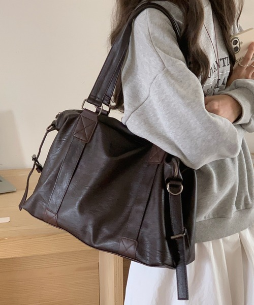 yuue' ( wear )(ユーイ)の「2WAY大容量トートバッグ/ママバッグ/旅行バッグ/A4サイズ対応(ショルダーバッグ・レディース・ブラウン/アイボリー/ブラック/ダークブラウン・FREE)」の3枚目の写真