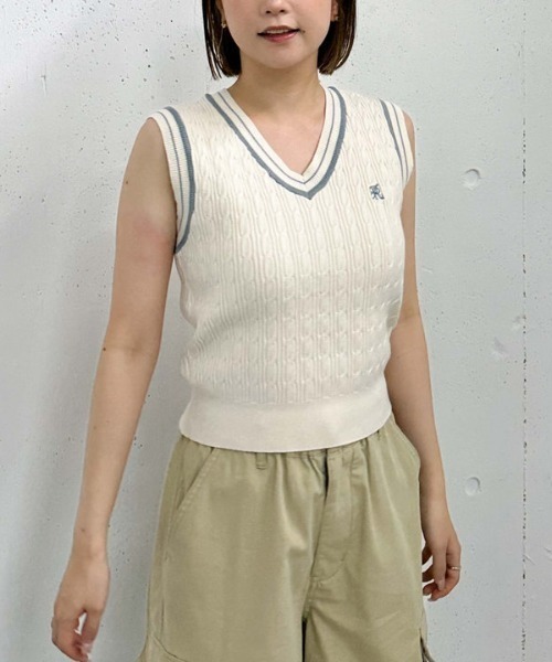 archives（アルシーヴ）の「ロゴ刺繍ラインケーブルニットベスト（ベスト・レディース・グレー/アイボリー/ネイビー・MEDIUM）」の13枚目の写真