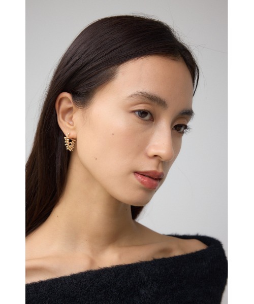 AZUL by moussy(アズールバイマウジー)の「タイニーメタルボールピアス(ピアス(両耳用)・レディース・ゴールド系その他/シルバー・FREE)」の9枚目の写真