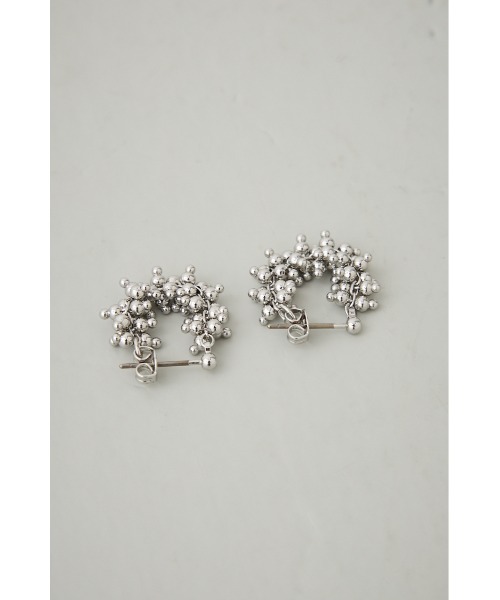 AZUL by moussy(アズールバイマウジー)の「タイニーメタルボールピアス(ピアス(両耳用)・レディース・ゴールド系その他/シルバー・FREE)」の7枚目の写真