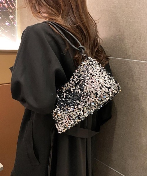 maison de LATIR（メゾンドラティール）の「華やかなスパンコールショルダーバッグ（ショルダーバッグ・レディース・ブラック/シルバー・FREE）」の3枚目の写真