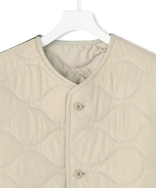 J.PRESS YORK STREET(ジェイプレスヨークストリート)の「【UNISEX】ライナーキルティング ブルゾン(ブルゾン・メンズ・カーキ系/ベージュ系/ブラック系・LARGE/MEDIUM/SMALL)」の9枚目の写真