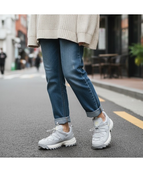FILA(フィラ)の「DISTORTER ADJUST(スニーカー・レディース・グレー・26.0cm/24.0cm/25.0cm/25.5cm/23.0cm/24.5cm/22.5cm/23.5cm/22.0cm)」の2枚目の写真