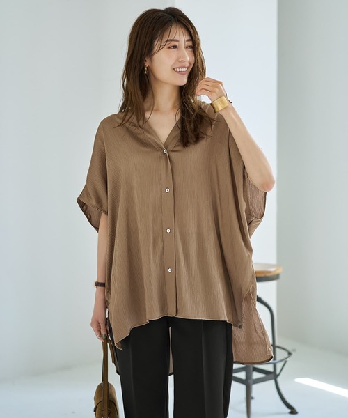 STYLE DELI(スタイルデリ)の「【LUXE】楊柳ゆったりVネックブラウスB(Tシャツ/カットソー・レディース・ホワイト/ブラック/ブラウン系・FREE)」の3枚目の写真