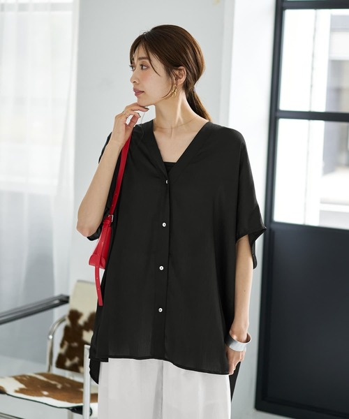 STYLE DELI(スタイルデリ)の「【LUXE】楊柳ゆったりVネックブラウスB(Tシャツ/カットソー・レディース・ホワイト/ブラック/ブラウン系・FREE)」の18枚目の写真