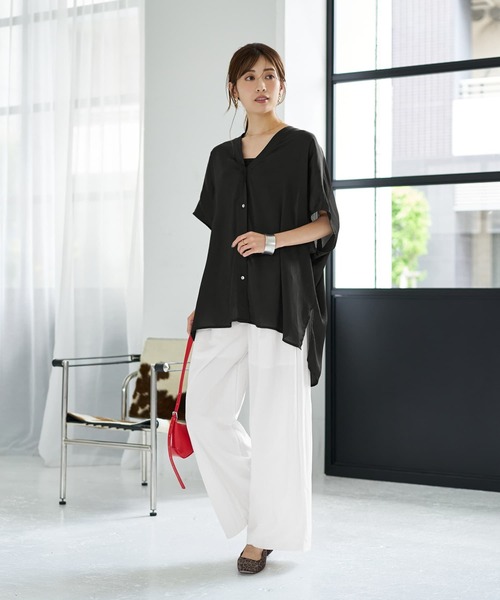 STYLE DELI(スタイルデリ)の「【LUXE】楊柳ゆったりVネックブラウスB(Tシャツ/カットソー・レディース・ホワイト/ブラック/ブラウン系・FREE)」の20枚目の写真