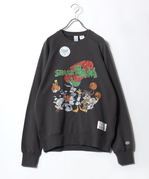Looney Tunes(ルーニーテューンズ)の「DISCUS ATHLETIC×LOONEY TUNES「スペース・ジャム」 キャラクタープリントスウェットトレーナー メンズ レディース ユニセックス(スウェット・レディース・ホワイト系その他/ブラック/ブラック系その他/ホワイト・L/M)」の4枚目の写真