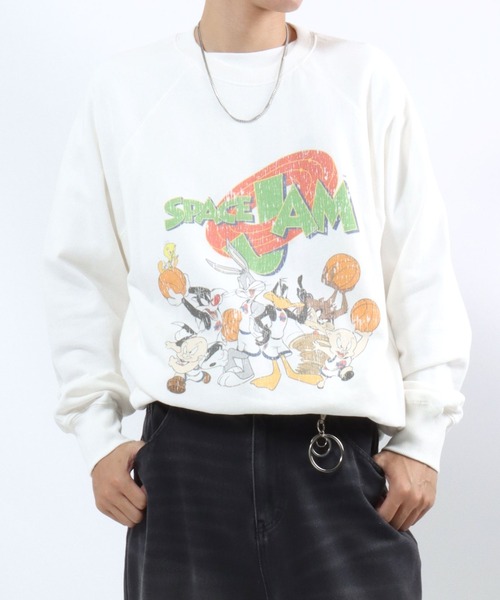 Looney Tunes(ルーニーテューンズ)の「DISCUS ATHLETIC×LOONEY TUNES「スペース・ジャム」 キャラクタープリントスウェットトレーナー メンズ レディース ユニセックス(スウェット・レディース・ホワイト系その他/ブラック/ブラック系その他/ホワイト・L/M)」の11枚目の写真