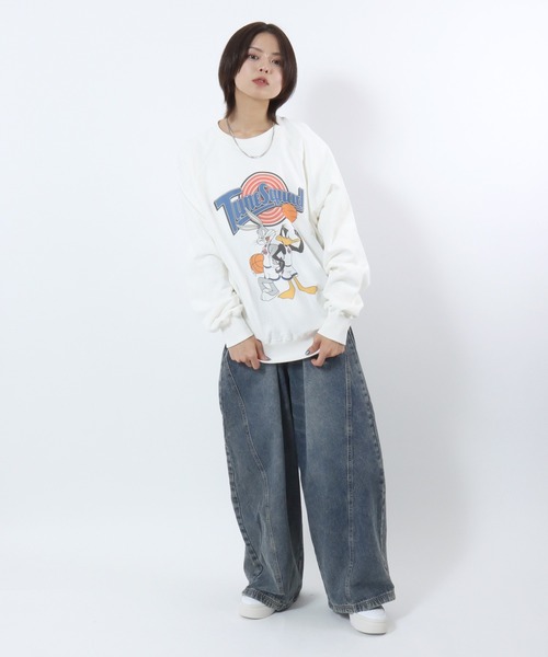 Looney Tunes(ルーニーテューンズ)の「DISCUS ATHLETIC×LOONEY TUNES「スペース・ジャム」 キャラクタープリントスウェットトレーナー メンズ レディース ユニセックス(スウェット・レディース・ホワイト系その他/ブラック/ブラック系その他/ホワイト・L/M)」の8枚目の写真