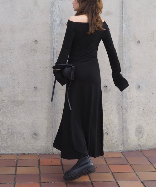 LAULEN(ローレン)の「drape nuance long dress /ドレープニュアンス長袖ロングワンピース(ワンピース・レディース・チャコールグレー/ブラック・FREE)」の13枚目の写真