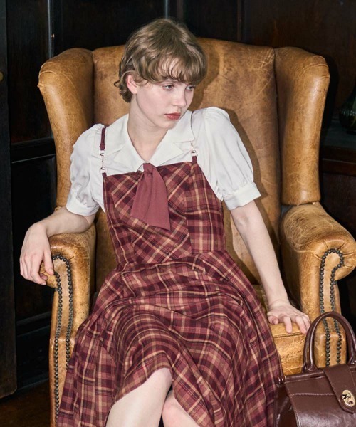 F i.n.t(フィント)の「スカーフタイ付き変形衿ブラウス(シャツ/ブラウス・レディース・ライトベージュ/アイボリー・FREE)」の2枚目の写真