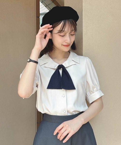 F i.n.t(フィント)の「スカーフタイ付き変形衿ブラウス(シャツ/ブラウス・レディース・ライトベージュ/アイボリー・FREE)」の6枚目の写真