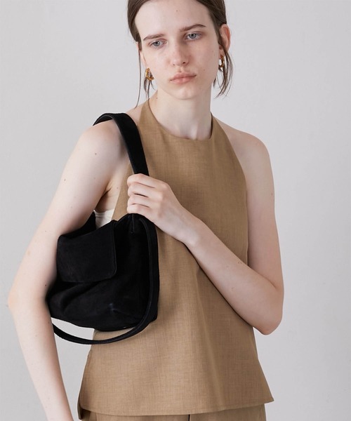 LA PEAU DE GEM(ラポドゥジェム)の「【LA PEAU DE GEM】backless halter neck/バックレスホルターネック(キャミソール・レディース・ブラック/ベージュ・FREE)」の13枚目の写真