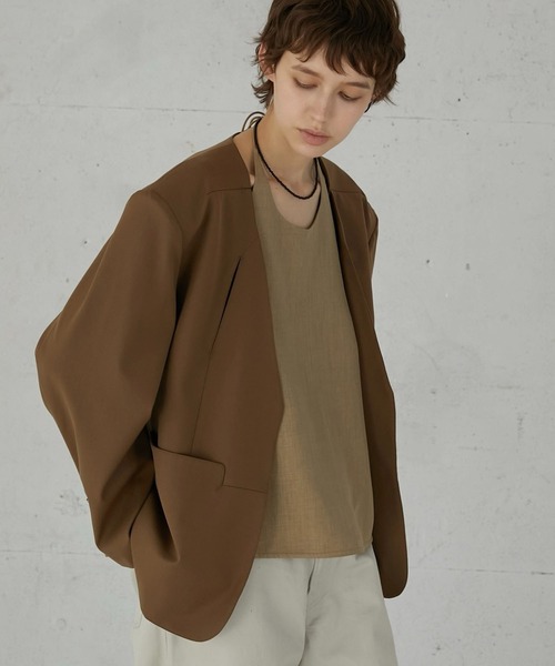 LA PEAU DE GEM(ラポドゥジェム)の「【LA PEAU DE GEM】backless halter neck/バックレスホルターネック(キャミソール・レディース・ブラック/ベージュ・FREE)」の22枚目の写真